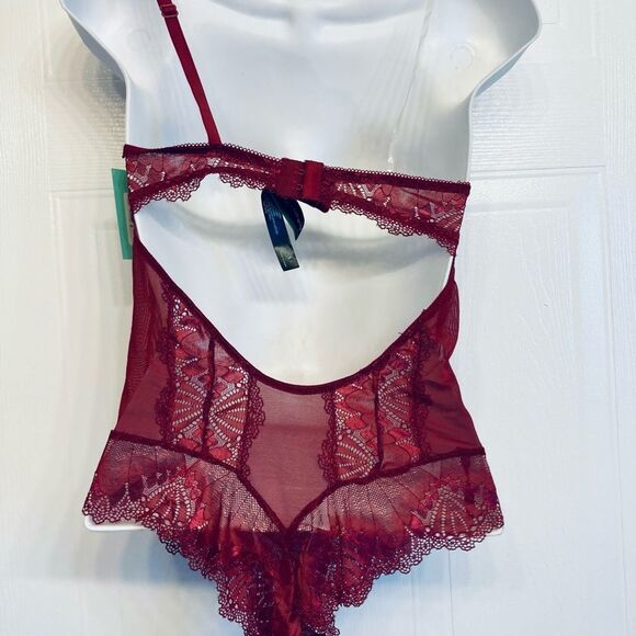 FREDERICK'S OF HOLLYWOOD x MEGAN FOX LEIA SCALLOPED LACE TEDDY BODYSUIT Small - Picture 8 of 15